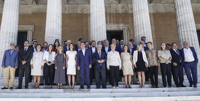 Δηλώνουν ανόητοι, κυρίως είναι ψεύτες, μήπως είναι και κλέφτες;