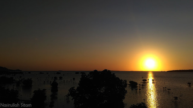 Momen sunset di Mangrove Karimunjawa