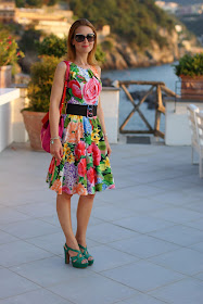 Vintage style floral dress, 50s style dress, Sorrento coast holidays, Fashion and Cookies, fashion blogger