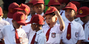 Cerita Pertama Kali Masuk Sekolah