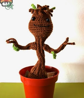 http://hamabeadstyle.blogspot.com.es/2014/09/baby-groot-amigurumi-patron-gratis.html