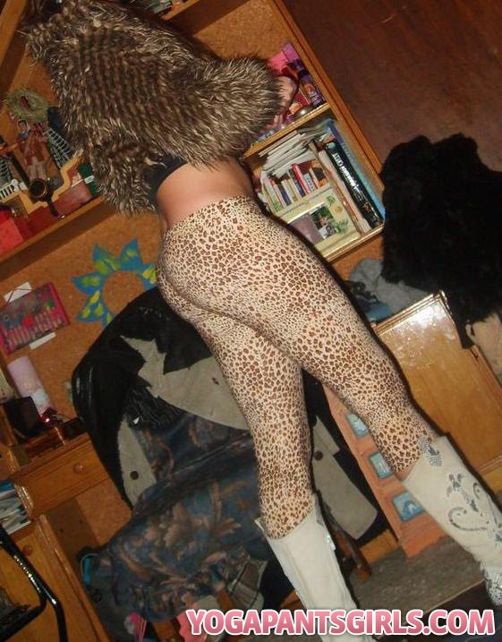 girls in yoga pants. Girl in Cheetah Yoga Pants