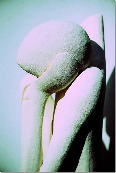 statue