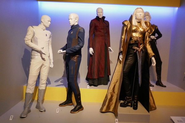 Star Trek Discovery season 1 costumes