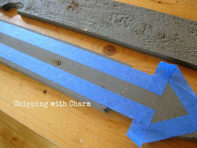 Chipping with Charm: Salvaged Fence Arrows...www.chippingwithcharm.blogspot.com