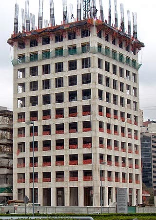 Arcos Bosques Corporativo | Teodoro González de Leon + Serrano + Tejeda + Skidmore | Torres Arcos 