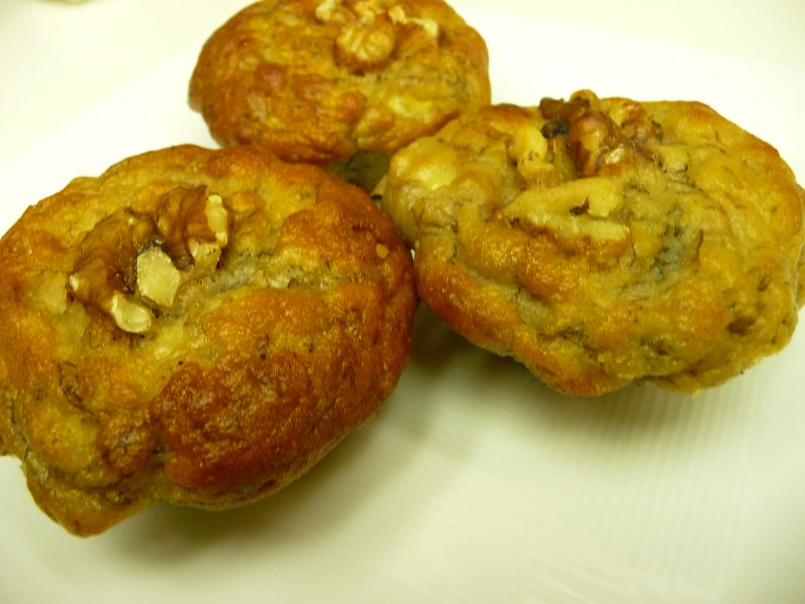 Holly Would If She Could: Paleo Banana Bread Muffins