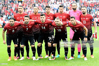 SELECCIÓN DE TURQUÍA - Temporada 2015-16 - Topal, Tosun, Tufan, Balta, Babacan y Arda Turan; Inan, Gönül, Ozyakup, Erkin y Calhanoglu - CROACIA 1 (Modric) TURQUÍA 0 - 12/06/2016 - Eurocopa de Francia 2016, grupo D - París, Francia, Stade du Parc des Princes