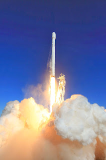 Photo of  of the launch of the SpaceX Falcon 9 version 1.1 rocket.