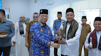 Wakil Bupati Asahan Upah Upah 64 Jama'ah Calon Haji Anggota Korpri