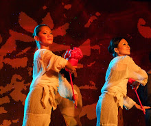 Ribbon dancers2