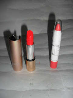 Imagen Dos labiales naranjas