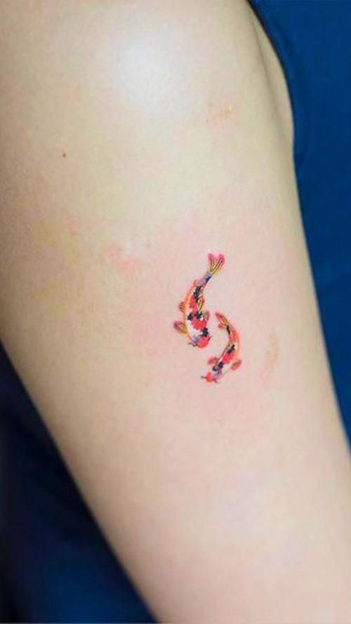 Mini tatuajes para chicas de más de 40