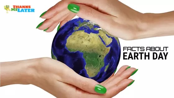 Earth between two Hands
