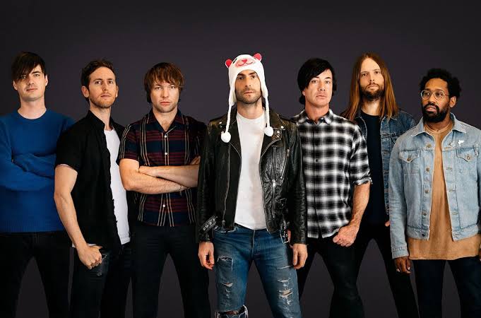 Lirik Dan Terjemahan Lagu Girls Like You Maroon 5