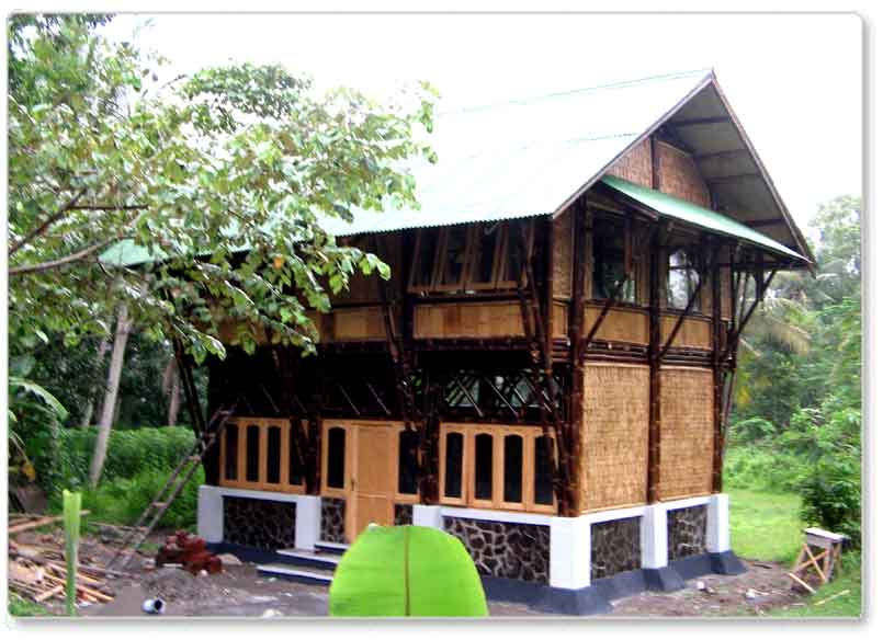 Kontraktor Interior Surabaya Sidoarjo desain rumah bambu  