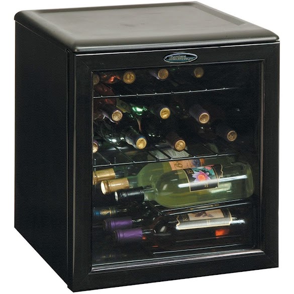 Danby Mini Fridge Walmart : Danby Diplomat 4.4 Cubic Foot Mini Fridge - Black With ... / Maybe you would like to learn more about one of these?