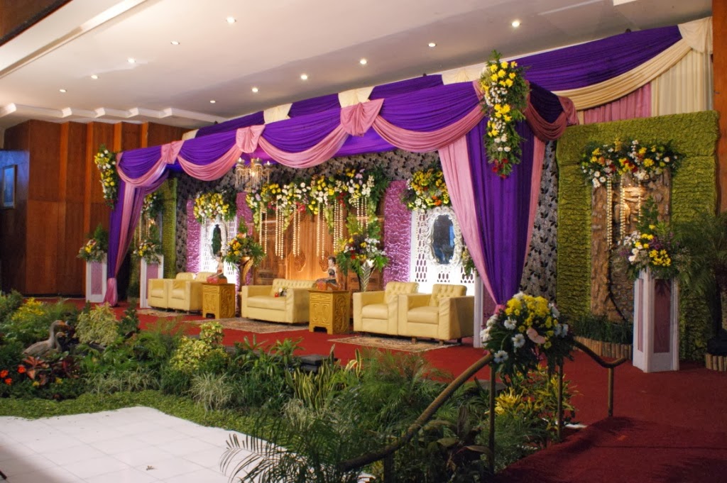 Paket Rias Pengantin Dekorasi Pelaminan Tenda VIP 