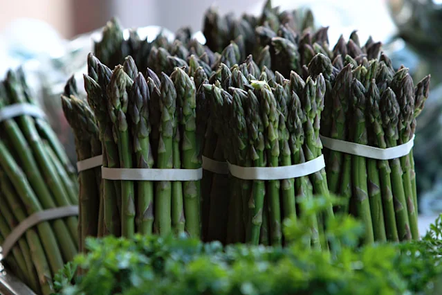 Asparagus Bisa Bikin Kulit Tampak Muda