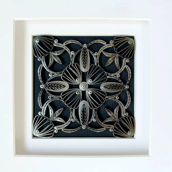 framed square quilled design