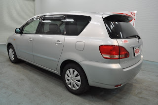 2003 Toyota Ipsum 