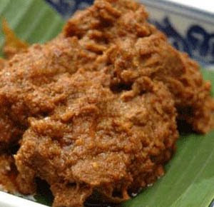 Indonesian Beef Curry (Rendang)