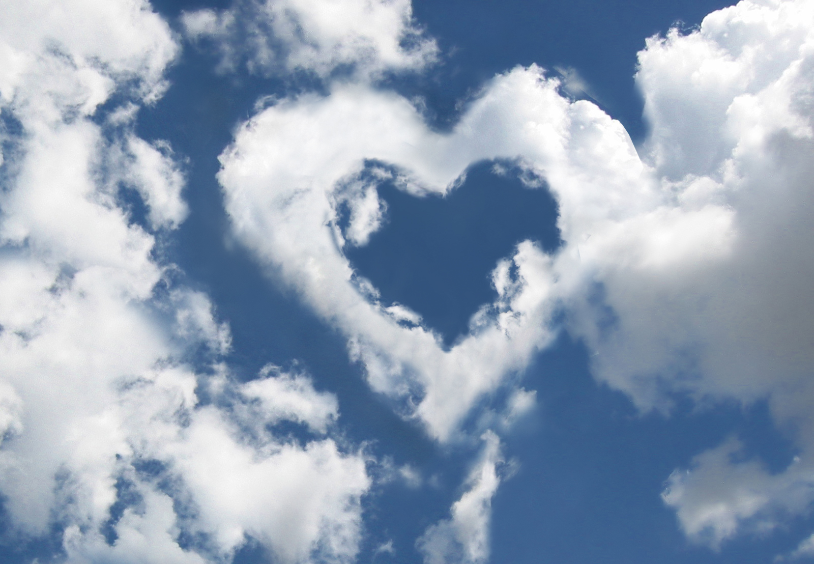 heart clouds