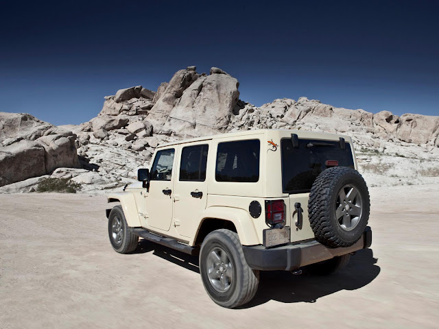 Jeep Wrangler Mojave 2011