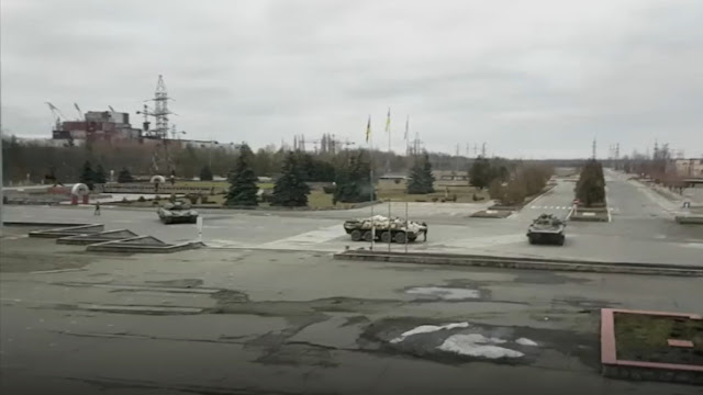 Russian tanks in Chernobyl - video
