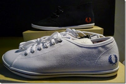 Fred Perry Phoenix canvas all white with blue logo