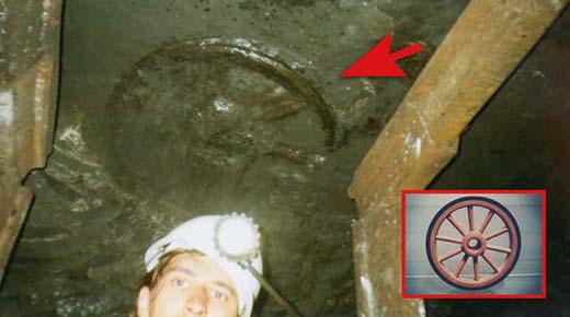 Descubren rueda de carroza de 300 millones de años de antigüedad en lo profundo de una mina