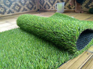 Rumput Sintetis untuk taman www.halamantaman.com