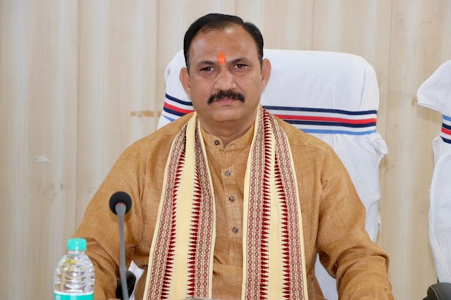  राष्ट्रीय चिकित्सक दिवस पर स्वास्थ्य मंत्री श्याम बिहारी जायसवाल ने दी शुभकामनाएं