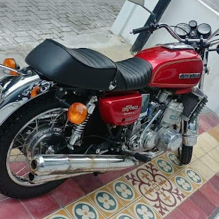 Jual motor jadul Suzuki GT750 Spesial Tahun Baru 2020