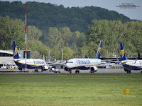 Kraków Airport, Ryanair, Boeing 737