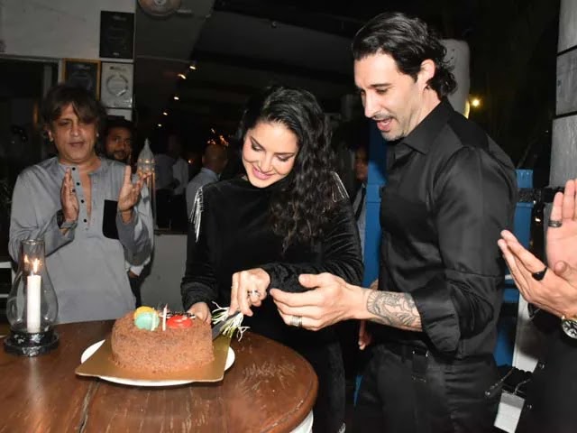 Shimmers And Smiles From Sunny Leone's Birthday Bash.!
