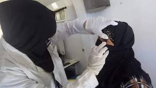الكشف وتوفير العلاج لـ1158 مواطنا خلال قافلة طبية في بني سويف