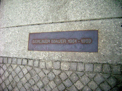 Fall of the Berlin Wall 11/09/89