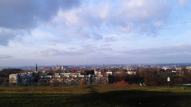 Panorama na Kraków spod Kopca Krakusa.