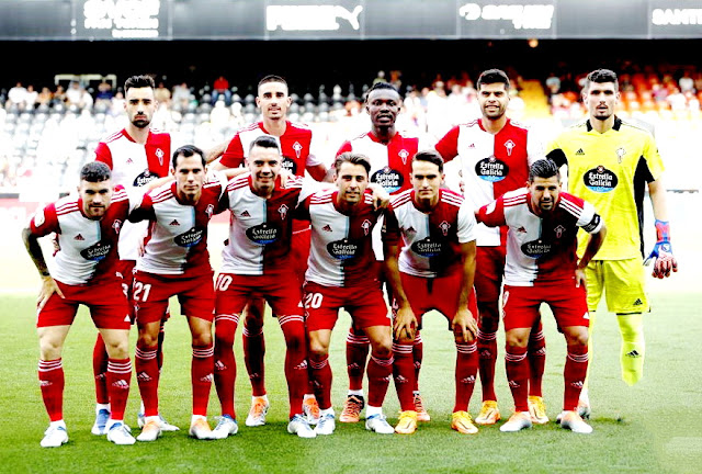 REAL CLUB CELTA DE VIGO. Temporada 2021-22. Brais Méndez, Thiago Galhardo, Aidoo, Néstor Araújo, Dituro. Javi Galán, Augusto Solari, Iago Aspas, Kévin Vázquez, Denis Suárez y Nolito. VALENCIA C. F. 2 🆚 REAL CLUB CELTA DE VIGO 0 Sábado 21/05/2022, 17:30 horas. Campeonato de Liga de 1ª División, jornada 38. Valencia, estadio de Mestalla: 16.189 espectadores. GOLES: ⚽1-0: 28’, Maxi Gómez. ⚽2-0: 60’, Néstor Araújo, en propia meta.