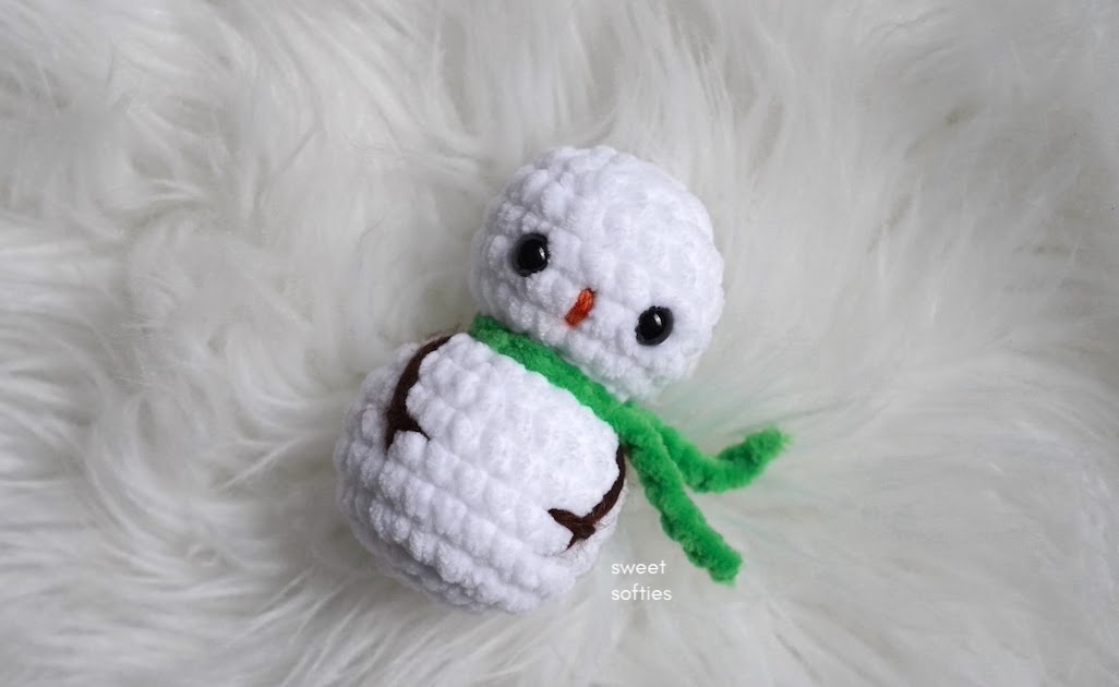 Mini Snowman Plush Pattern: Crochet pattern