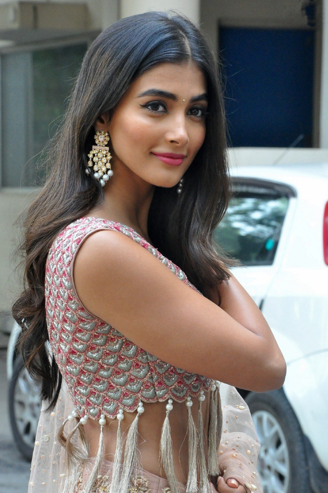 Pooja Hegde HD UHD High Re-Solution Photo