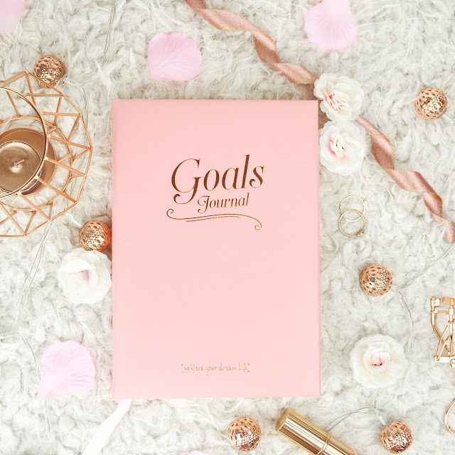 Find Me A Gift Christmas Gift Ideas For Her Pink Leather Goals Journal Inside Out Champagne Flutes Review Lovelaughslipstick Blog