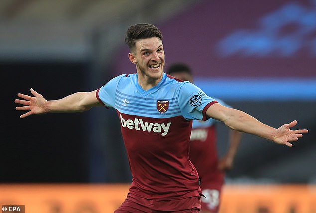 Man City 'will weigh up move for West Ham's Declan Rice' if Fernandinho leaves