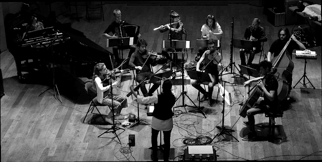 Simone Menezes and Ensemble K recording session (Photo Marc Paton)