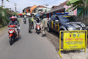 Polsek Sukarame, Tekan Penyebaran Virus Covid -19, Dengan Cara Laksanakan Giat Operasi Yustisi Sekaligus Berikan Masker