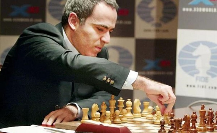 Kapan Kasparov Mengalahkan Karpov? Belajar Sampai Mati, belajarsampaimati.com, hoeda manis