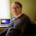 Linus Torvalds Sang Pencetus Linux
