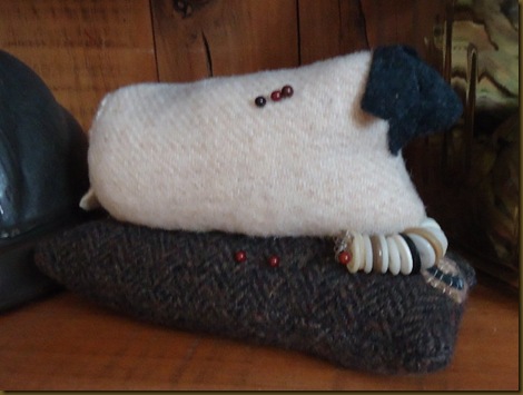 Sheep pin cushion