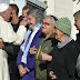 Papa Francisco festeja su día de santo regalando helados